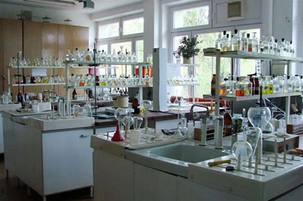 BIOLOGY LAB